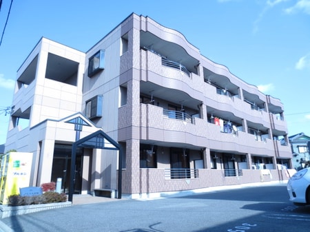 ソレイユ本郷外観写真