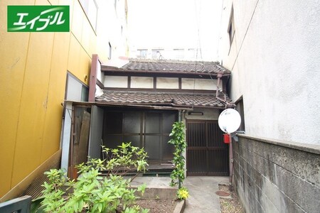 花目町貸家外観写真