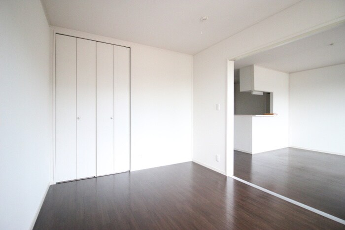 物件内観写真10　(居室)