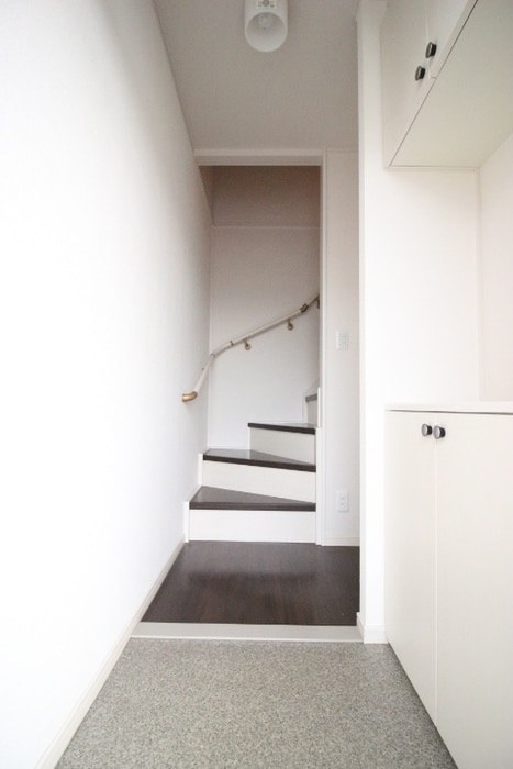 物件内観写真21　(玄関)