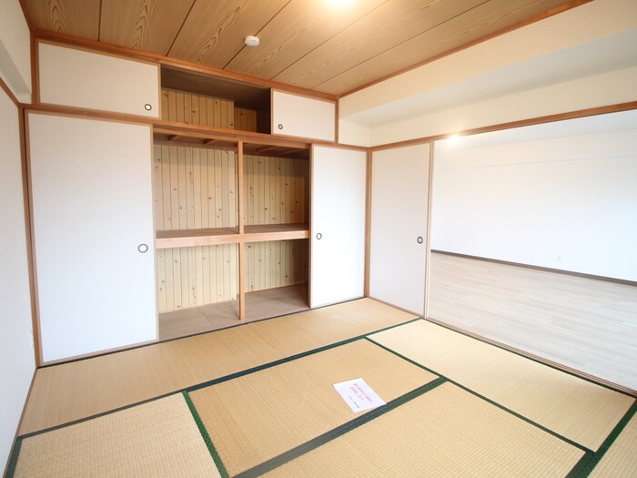 物件内観写真12　(居室)