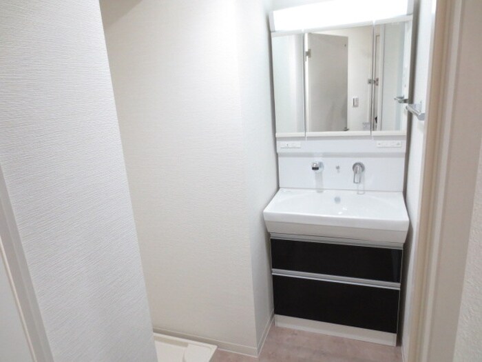 物件内観写真11　(洗面)