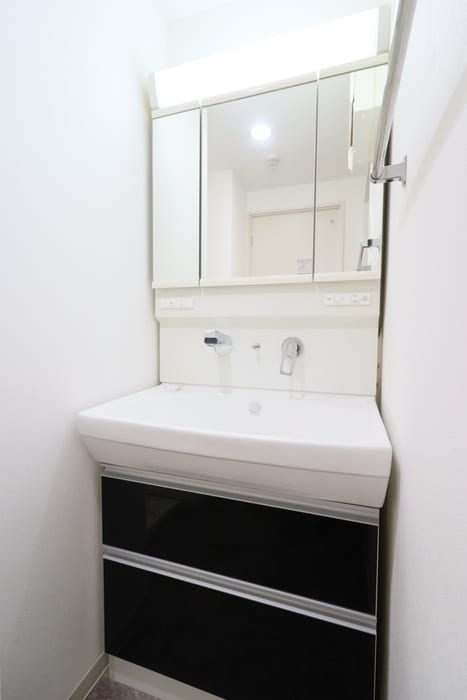 物件内観写真11　(洗面)