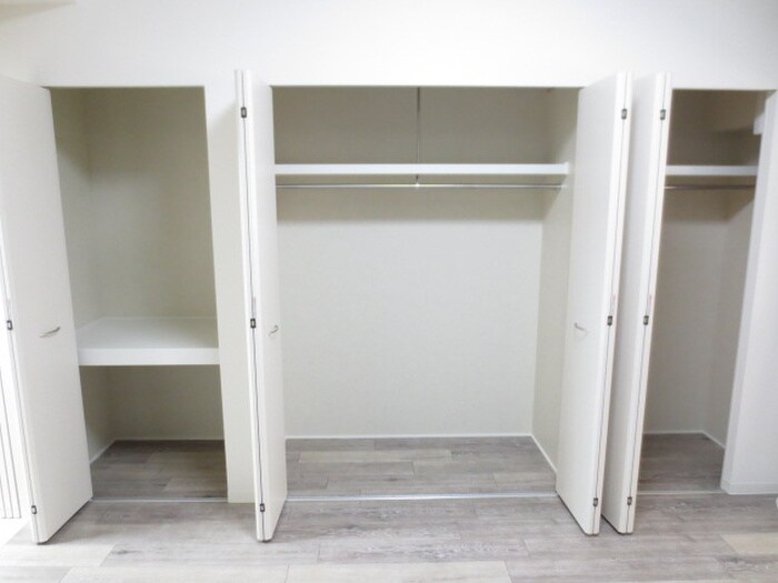 物件内観写真15　(収納)