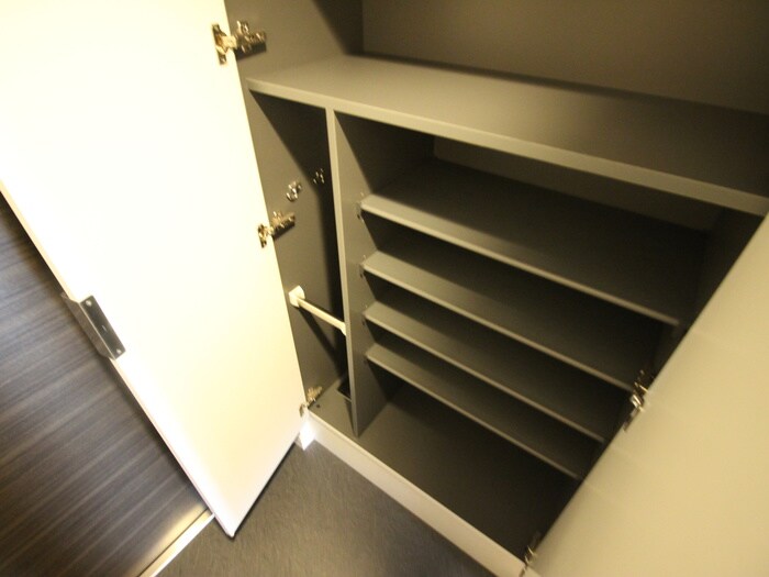 物件内観写真18　(靴箱)