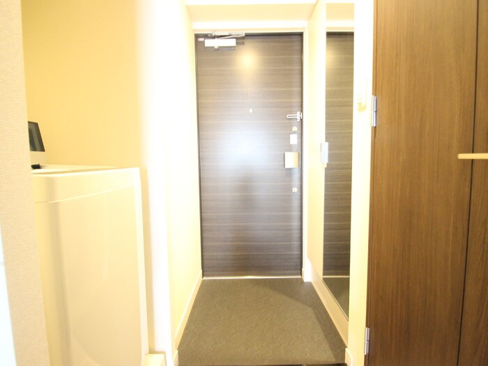 物件内観写真19　(玄関)