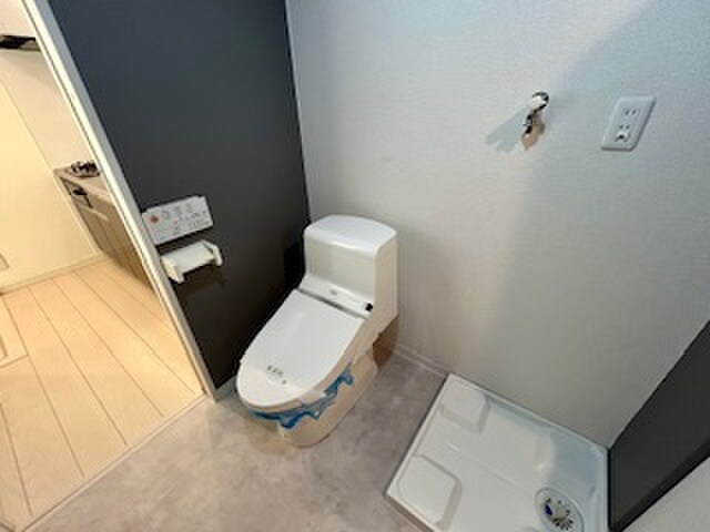 物件内観写真13　(トイレ)