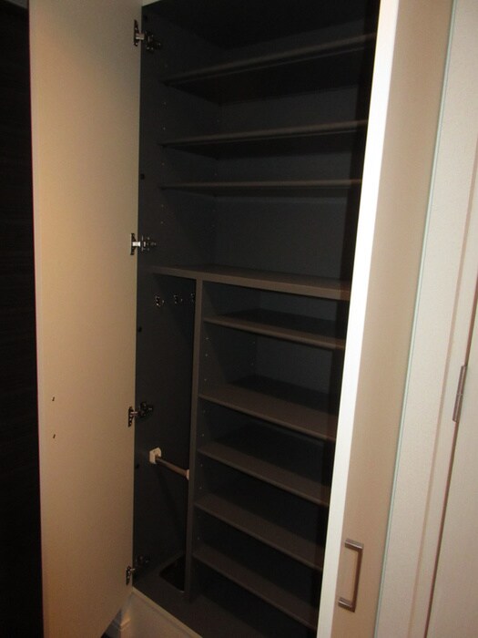 物件内観写真9　(靴箱)