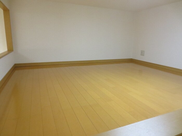 物件内観写真8　(ロフト)