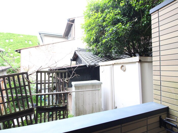 物件内観写真22　(室内からの展望)