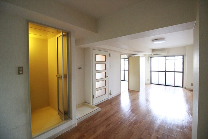 物件内観写真8　(居室)