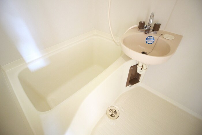 物件内観写真12　(バス／シャワールーム等)