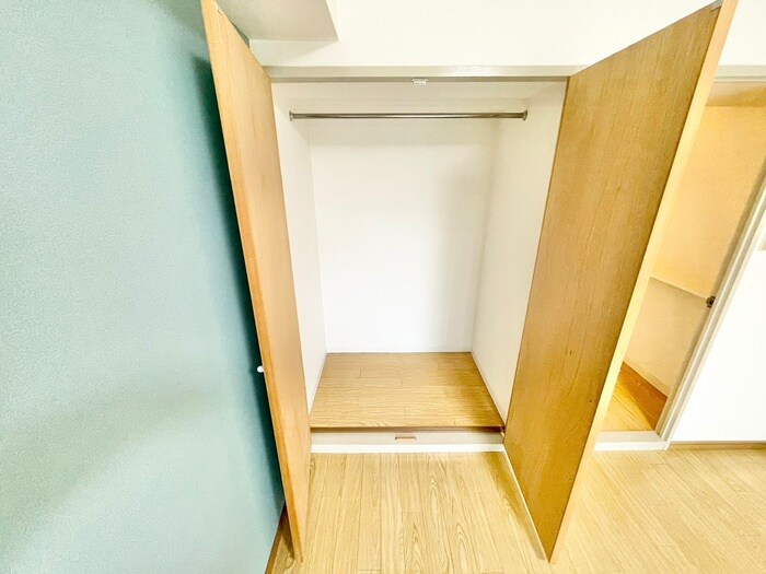 物件内観写真12　(収納)