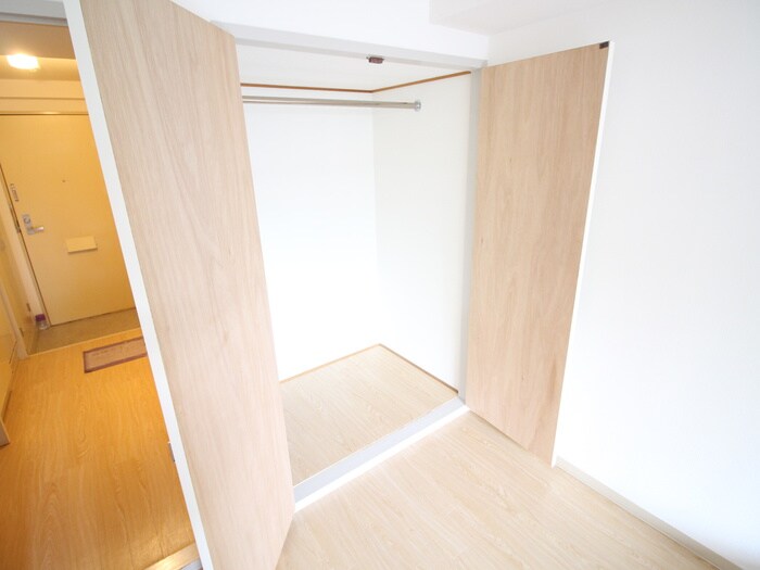 物件内観写真13　(収納)