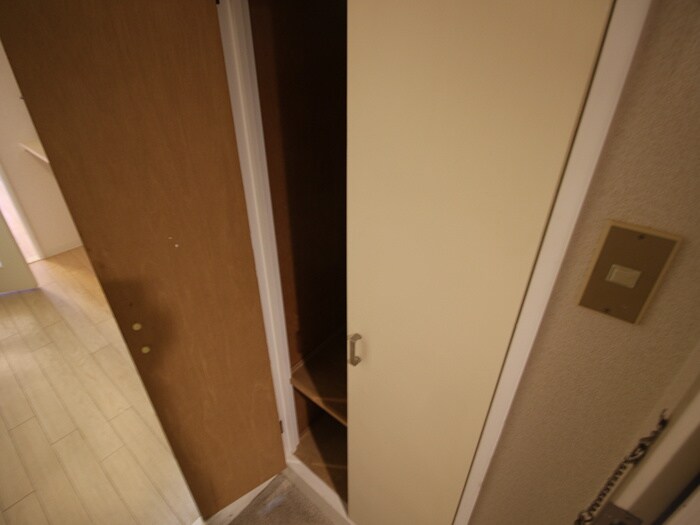 物件内観写真14　(靴箱)