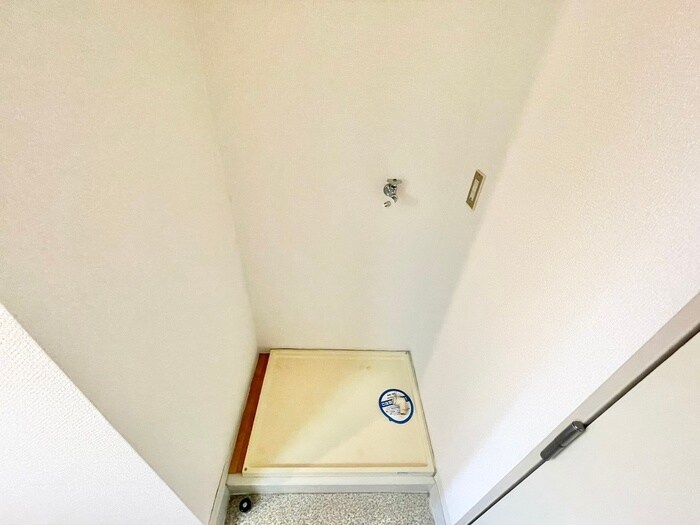 物件内観写真21　(洗濯機置場)