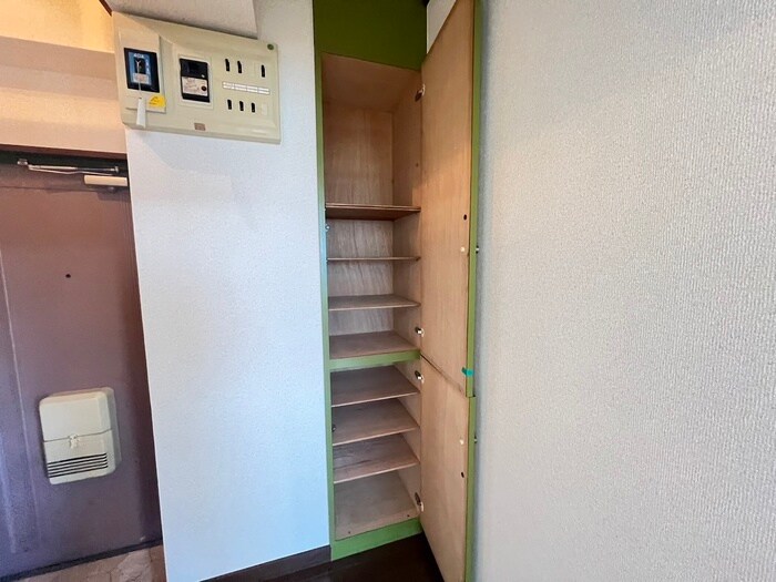 物件内観写真14　(靴箱)