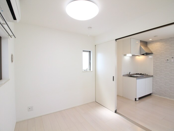 物件内観写真10　(居室)