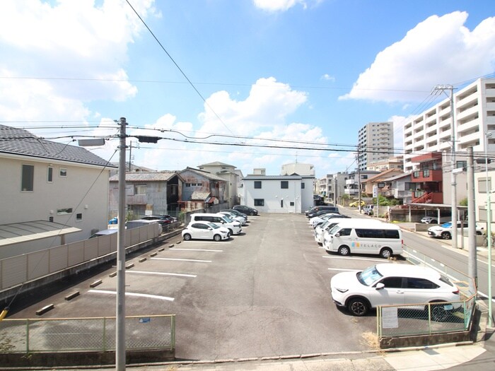 物件内観写真15　(室内からの展望)