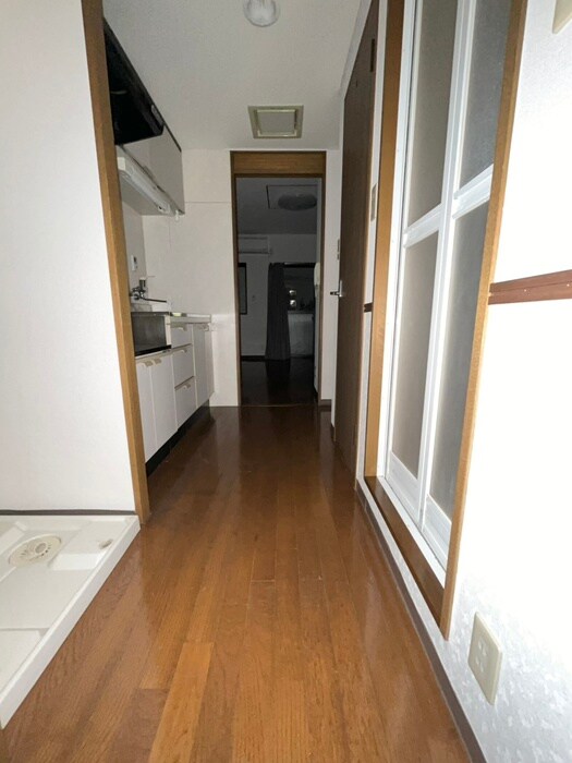 物件内観写真19　(廊下)