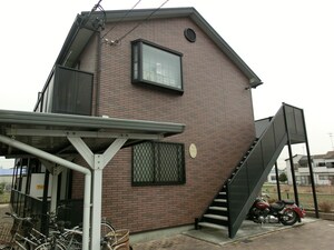 アンプル－ルリ－ブルリベルテ外観写真