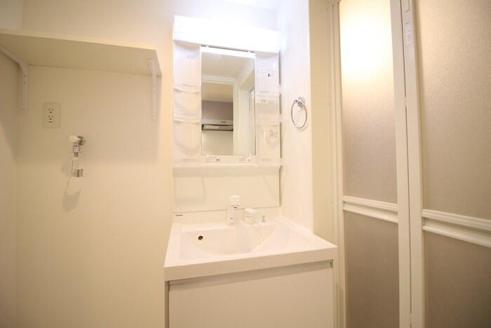 物件内観写真12　(洗面)