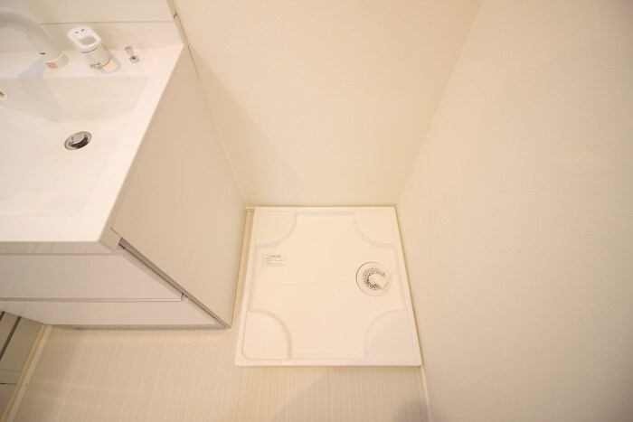 物件内観写真15　(洗濯機置場)