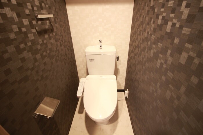 物件内観写真15　(トイレ)