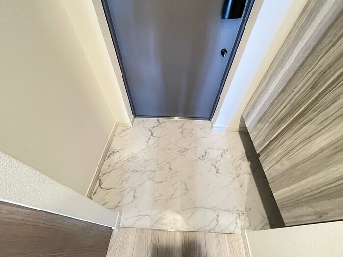 物件内観写真19　(玄関)