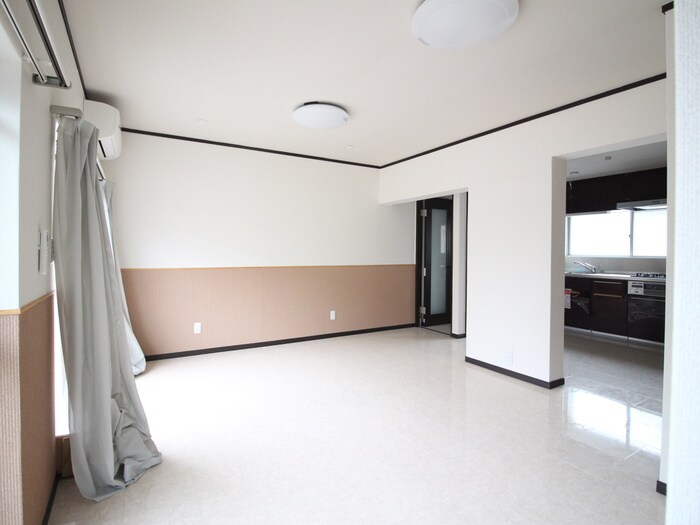 物件内観写真5　(居室)