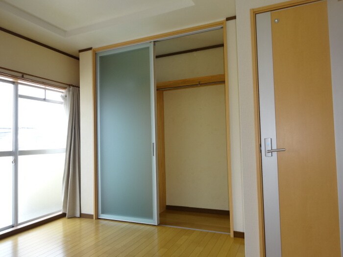 物件内観写真10　(収納)