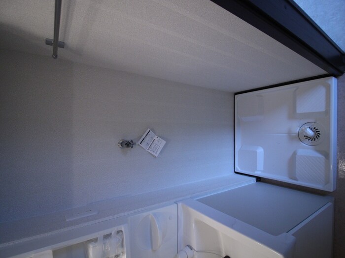 物件内観写真11　(洗濯機置場)