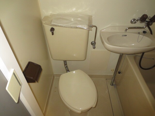 物件内観写真7　(トイレ)