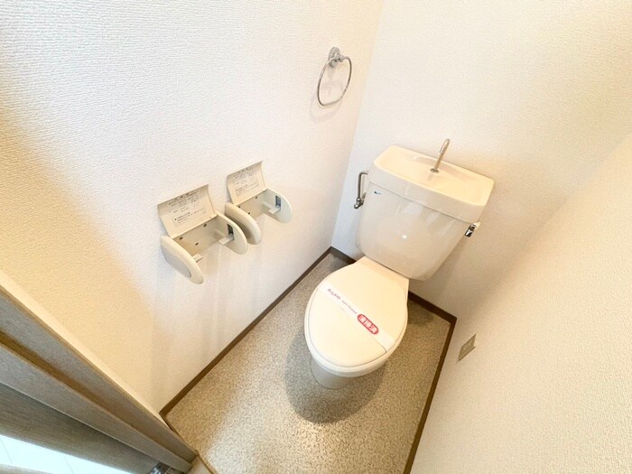 物件内観写真11　(トイレ)