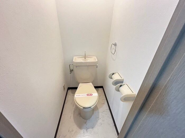 物件内観写真11　(トイレ)