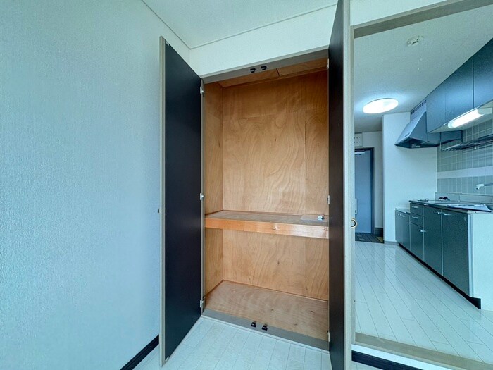 物件内観写真13　(収納)