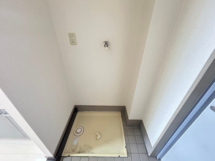 物件内観写真22　(洗濯機置場)