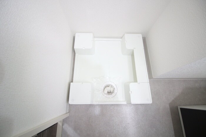 物件内観写真9　(洗濯機置場)