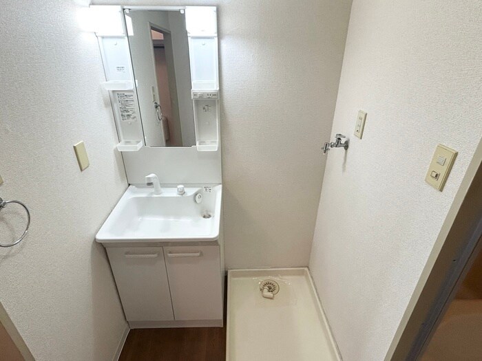 物件内観写真12　(洗面)