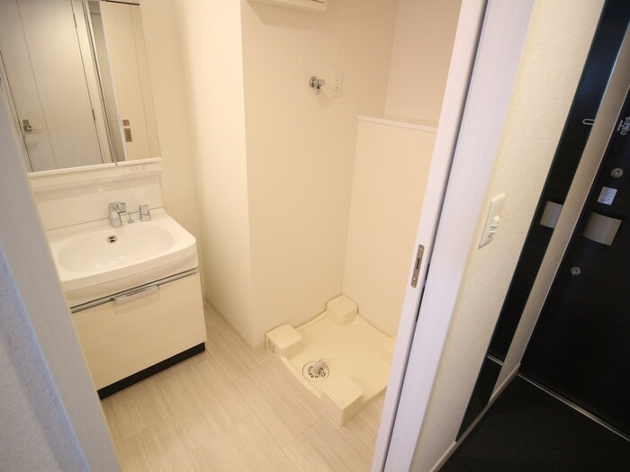 物件内観写真13　(洗面)