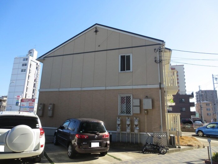 物件外観写真2　(駐車場)