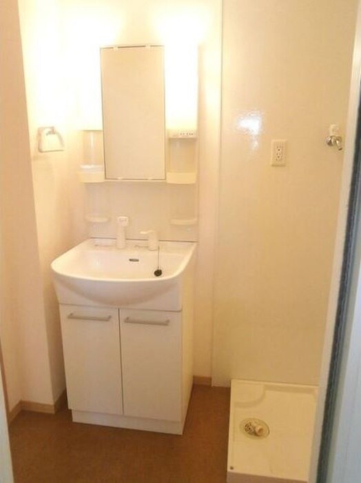物件内観写真8　(洗面)