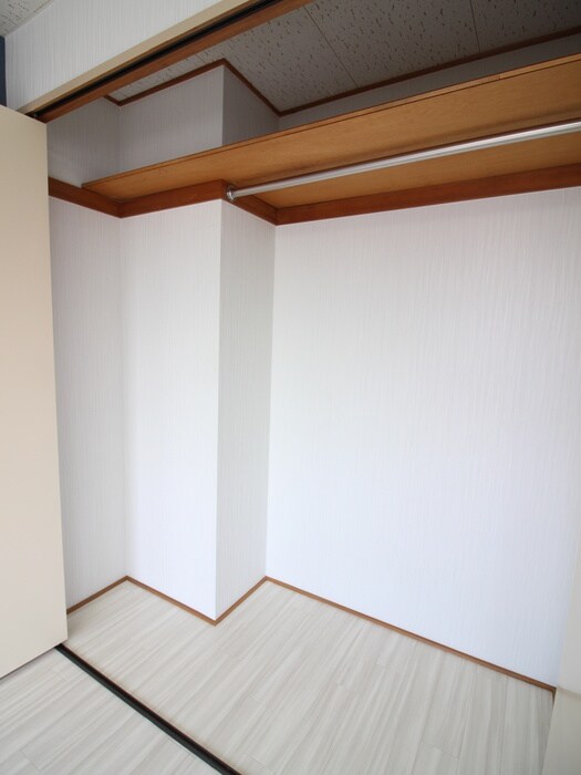 物件内観写真9　(収納)