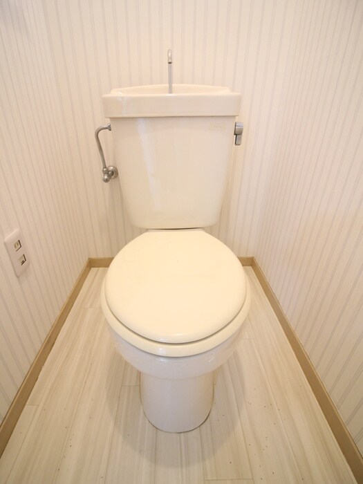 物件内観写真14　(トイレ)