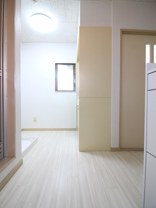 物件内観写真19　(廊下)