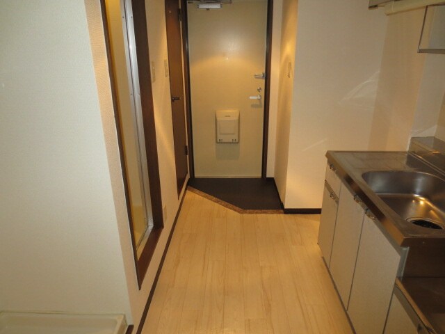 物件内観写真12　(廊下)