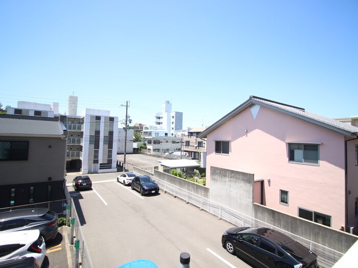 物件内観写真14　(室内からの展望)