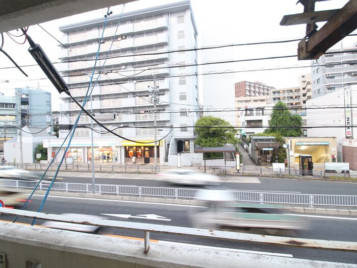 物件内観写真19　(室内からの展望)