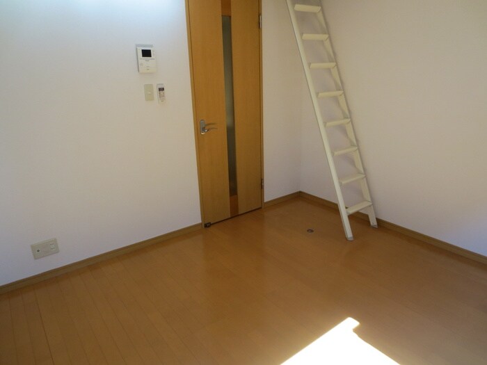 物件内観写真14　(居室)