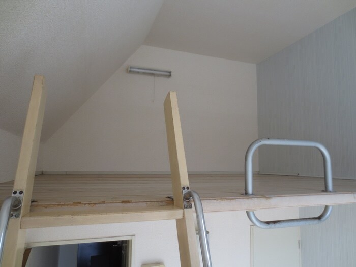 物件内観写真9　(ロフト)